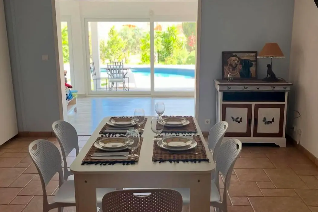 casa-da-Oliveira-inside